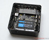 Geekom Mini IT15 met geopende bodem