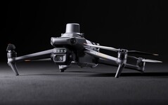 De Mavic 3M bevat vijf camera's en verschillende geavanceerde sensoren. (Beeldbron: DJI)