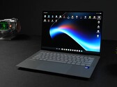 De Asus Googlebook 14 weegt minder dan 1 kg (2,2 lbs.).