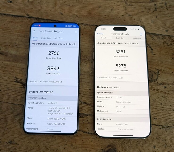 Xiaomi 15S Pro met Xring O1 vs Apple iPhone 16 Pro Max met A18 Pro. (Afbeeldingsbron: Max Weinbach op X)
