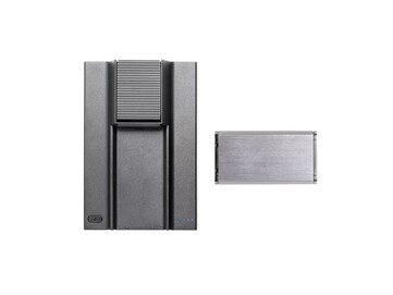 De SSD is afneembaar. (Afbeeldingsbron: Adata)