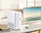 De Asus V500 Mini Tower is verkrijgbaar in wit of zwart met houten accenten.
