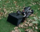 De EcoFlow Blade robot grasmaaier kan ook bladeren en takken opvegen. (Beeldbron: EcoFlow)