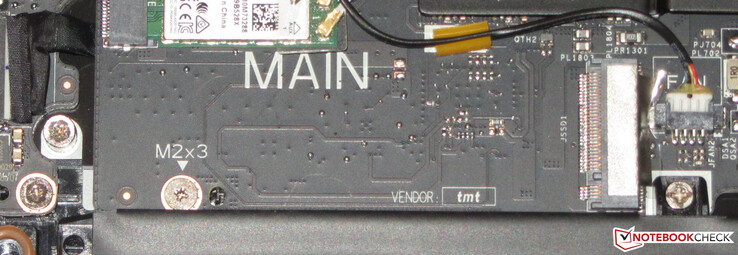 Er is een slot voor een tweede NVMe SSD.