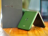De Motorola Razr Plus 2026 biedt meer stabiliteit en duurzaamheid dankzij het nieuwe titanium scharnier.