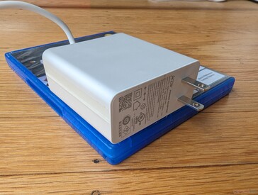 AC-adapter met muurwart