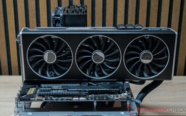 XFX Speedster MERC 310 Radeon RX 7900 XTX Black Edition tijdens de metingen van het geluidsniveau
