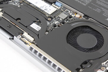 We merken geen elektronische ruis of spoelgejank op in ons testapparaat