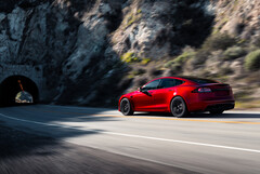 Tesla's Model S Long Range AWD laat indrukwekkende actieradiuscijfers zien, zelfs als het de WLTP-schatting niet uit het water blaast. (Afbeeldingsbron: Tesla)