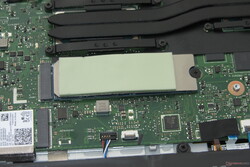 De Intel SSD 660p wordt geleverd met een thermisch kussen
