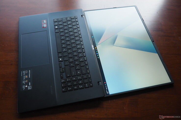 Asus VivoBook 18