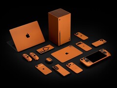 De Dbrand Cosmic Orange skin is beschikbaar voor een groot aantal apparaten. (Afbeeldingsbron: Dbrand)