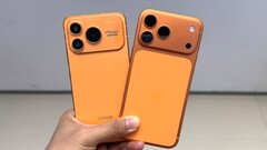 Honor Power 2 of iPhone 17 Pro? De verschillen zijn niet zo duidelijk, zoals hands-on foto's van de lancering in China laten zien. (Afbeeldingsbron: @feni_book)