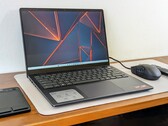 Dell Inspiron 14 7445 2-in-1 convertible test: Overgang van Ryzen-U naar Ryzen-HS