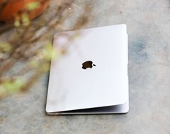 Apple zal naar verwachting binnenkort een goedkope MacBook met een scherm van 12,9 inch uitbrengen (Afb. bron: Thai Nguyen)