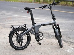 De Morfuns Eole X opvouwbare e-bike heeft een bereik van 115 km (~71 mijl). (Afbeelding bron: Morfuns)