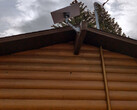 Standaardbevestiging voor schotelantenne op het dak.