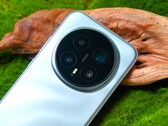 Een vergelijking van de cameraspecificaties van de belangrijkste vlaggenschepen uit China, waaronder de Honor Magic 8 Pro. (Afbeeldingsbron: Weibo)