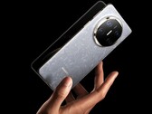 Apple lanceert naar verluidt zijn eerste opvouwbare telefoon in 2026 om te concurreren met de hier afgebeelde Huawei Mate X6. (Afbeeldingsbron: Huawei)
