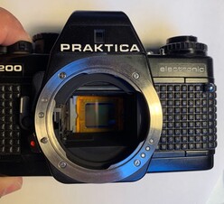 De Micro 4/3-sensor in een volledig 35 mm-kader (Afbeelding Bron: I'm Back Film)