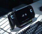 De Asus ROG Xbox Ally X wordt aangedreven door de AMD Ryzen Z2 Extreme APU. (Afbeelding bron: Alex Waetzel voor NotebookcheckReviews op YouTube)