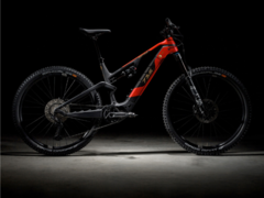 De Rotwild R.X735 elektrische mountainbike heeft een 720 Wh batterij. (Afbeelding bron: Rotwild)