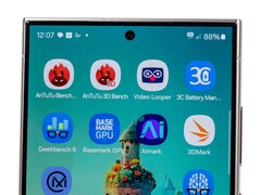 Samsung's Galaxy S26 Ultra zal gezichtsherkenningsfuncties hebben die lijken op Apple's FaceID, beweert de leaker. (Bron: Notebookcheck)