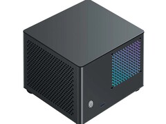 De P99 is een compacte minipc die is opgebouwd uit oudere onderdelen
