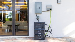 De Bluetti AC300 energiecentrale is nu verkrijgbaar voor $1.499 dankzij Bluetti&#039;s Clean Energy Incentive programma (Afbeelding bron: Bluetti)
