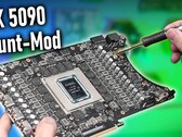 Gemodificeerde RTX 5090 (bron: der8auer YouTube-kanaal)