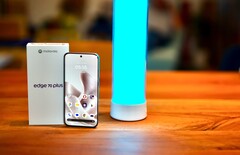 De Motorola Edge 70 Plus heeft veel te bieden, maar krijgt ook kritiek.