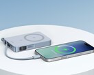 Ugreen's MagFlow Qi2 25W Magnetische Power Bank (foto) is aangekomen in de VS en het VK. (Afbeeldingsbron: Ugreen)