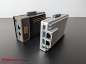 De twee ZimaBoards, versie 1 en 2 (Afbeelding bron: Notebookcheck)