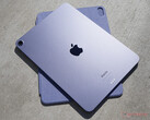 Apple zal de iPad Air naar verwachting in twee formaten aanbieden, net als de iPad Pro-serie, de huidige iPad Air afgebeeld. (Afbeeldingsbron: Notebookcheck)