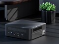 De nieuwe Venus serie wordt geleverd met actieve koeling, vandaar het tchicker profiel. (Afbeelding Bron: MINISFORUM)