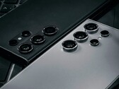 Samsung's Galaxy S26 Ultra zou twee telefotocamera's kunnen hebben, net als zijn voorgangers (Foto bron: Bobby Raj Sirimani)