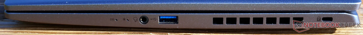 Aansluitingen rechts: headset, USB-A (5 Gbit/s), Kensington-slot
