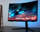 De Odyssey Neo G8 heeft onder meer een 1000R kromming en een 165 Hz verversingssnelheid. (Afbeelding bron: Samsung)