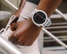De CMF Watch 3 Pro in lichtgrijs.