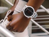 De CMF Watch 3 Pro in lichtgrijs.
