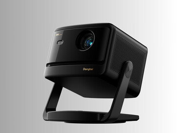 Dangbei DBOX02 Pro 4K projector voorkant onder een hoek (Beeldbron: Dangbei PR)