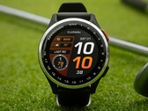 De Garmin Approach S44 (foto) en Approach S50 smartwatches hebben nieuwe stabiele updates ontvangen. (Afbeelding bron: Garmin)