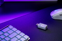 Asus heeft een nieuw ROG-toetsenbord en -muis op de markt gebracht (afbeelding via Asus)