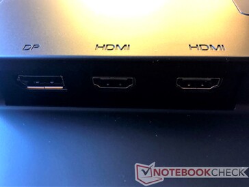 Havens linksonder: DisplayPort 1.4, 2x HDMI 2.1