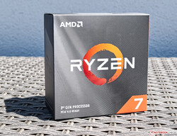 De AMD Ryzen 7 3800XT: geleverd door AMD Germany