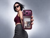 De Ugreen Magic E-ink Screen Case voegt een scherm toe aan de achterzijde van de iPhone 18 Pro voor het weergeven van foto’s.
