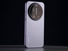 Het lijkt erop dat de Xiaomi 17 Ultra in vier kleuren verkrijgbaar zal zijn. Afgebeeld: de paarse kleuroptie. (Afbeeldingsbron: Lu Weibing)