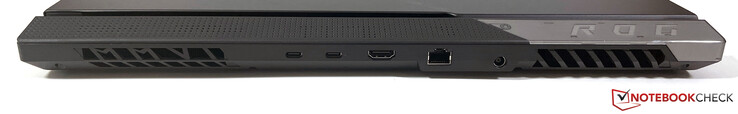 Achterkant: USB-C 4.0 met Thunderbolt 4 (40 Gbit/s, DisplayPort ALT-modus), USB-C 3.2 Gen.2 (10 Gbit/s, DisplayPort ALT-modus, Power Delivery), HDMI 2.1, 2,5 Gbit/s Ethernet, voeding