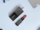 De nieuwste laptopoplader van Lenovo is gebaseerd op een compacte vormfactor. (Beeldbron: Lenovo)