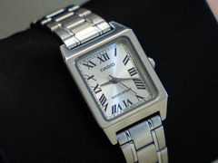 De Casio LTPB150D-7B
